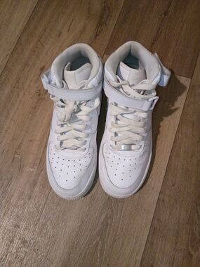 Air Force 1 High Top Size 6.5 Y